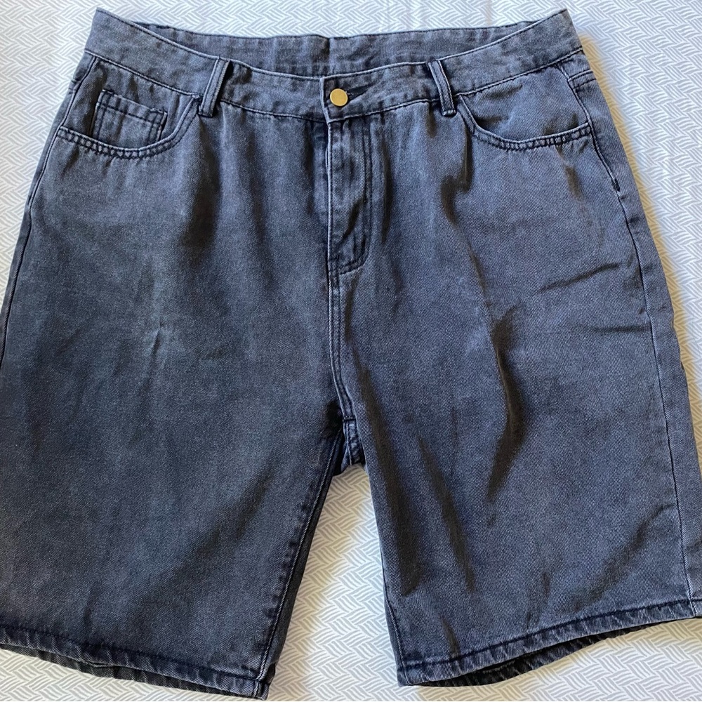 Plus size Black high waisted shorts.